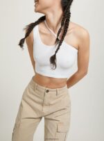είδη ένδυσης Alcott ασύμμετρο cropped top bk1 μαύρο γυναίκες RRJDJ4249