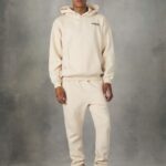είδη ένδυσης Alcott παντελόνι jogger με τύπωμα team 053 bg1 μπεζ σκούρο άνδρες RRJDJ4889